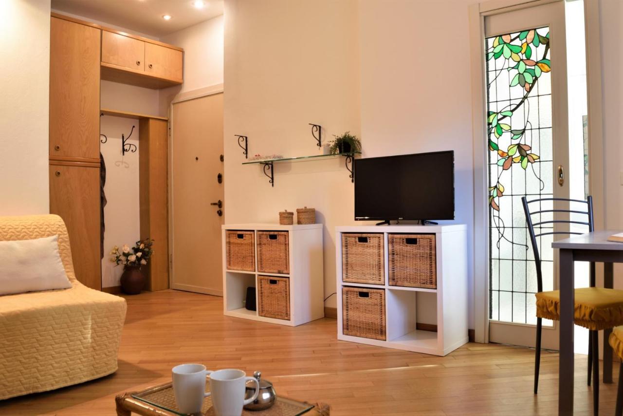 Martesana Studio Flat Close To Yellow Metro Милано Екстериор снимка
